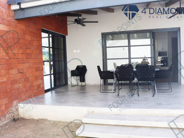 #FPA0303 - Casa para Venta en Irapuato - GT