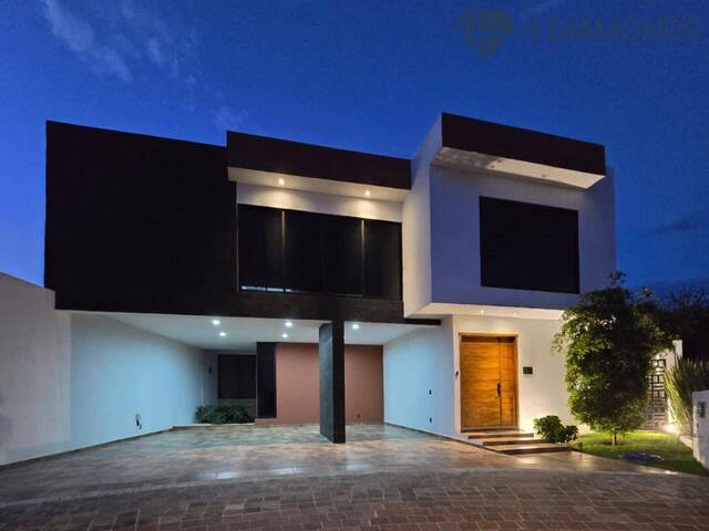 #56 - Casa para Venta en Irapuato - GT